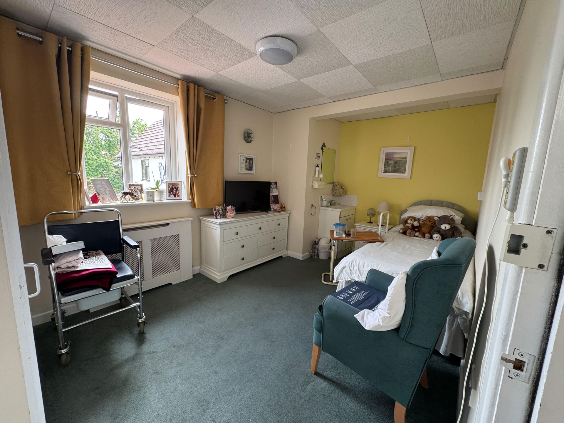 Comfortable bedroom at Hollymead House